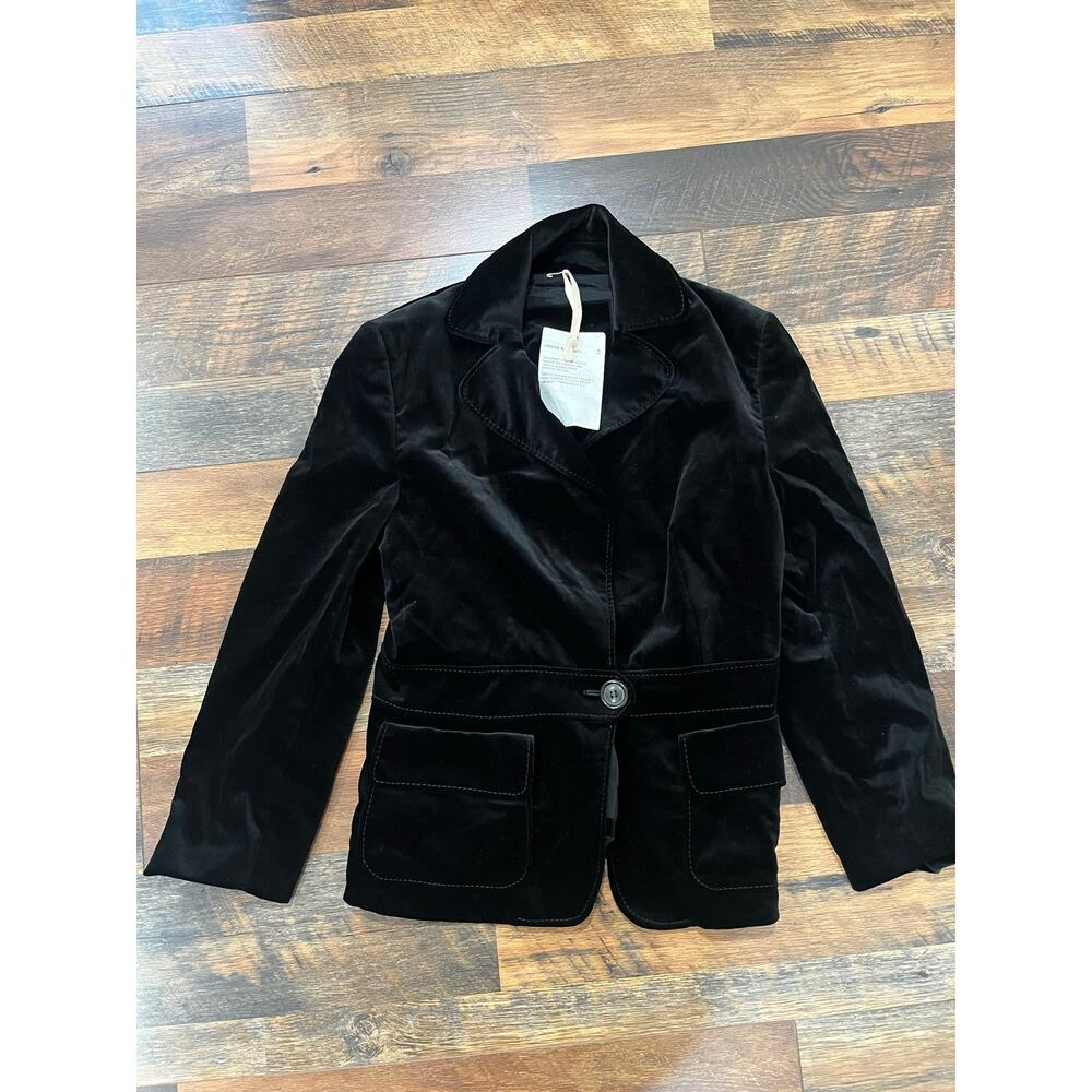 Urban Renewal by Urban Outfitters- vintage Velvet blazer / S / black / NWT
